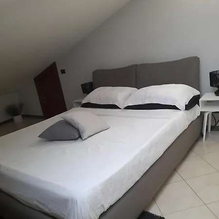 Apartment Mansarda Massimo - Intra