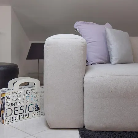 Daire Mansarda Massimo - Intra