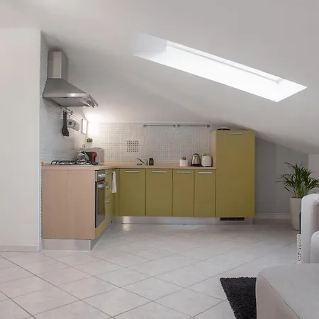Apartment Mansarda Massimo - Intra