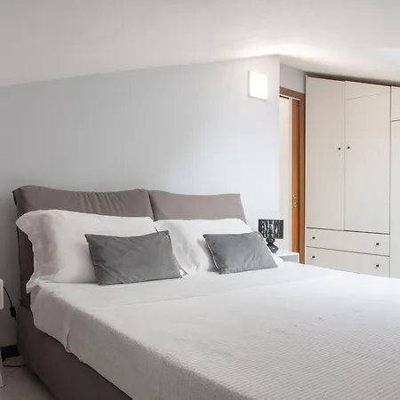 Mansarda Massimo - Intra Apartment *