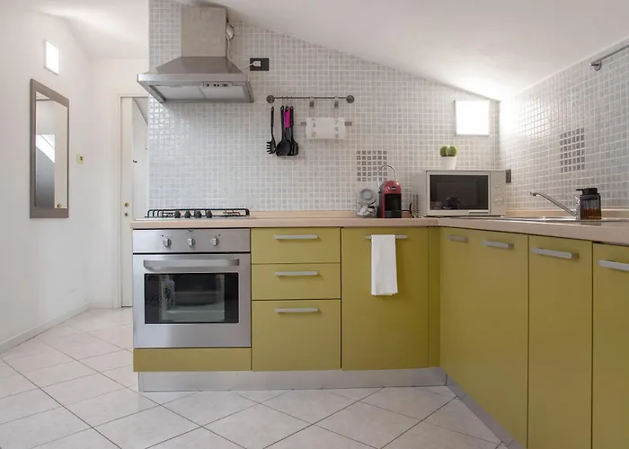 アパート Mansarda Massimo - Intra ヴェルバーニア